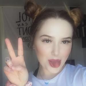 Meet your Posher, Telaysha